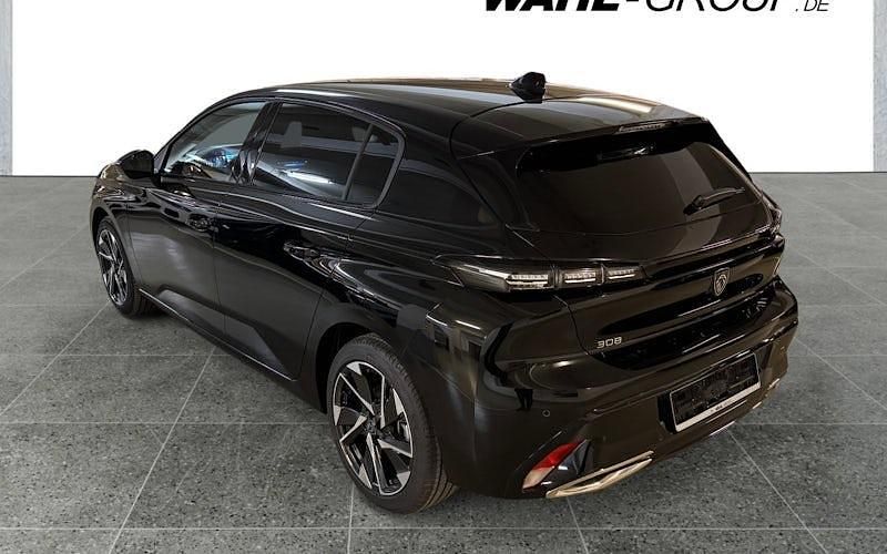 Neu Peugeot 308 Allure 136 PS (100 kW) 2025 Schwarz Limousine