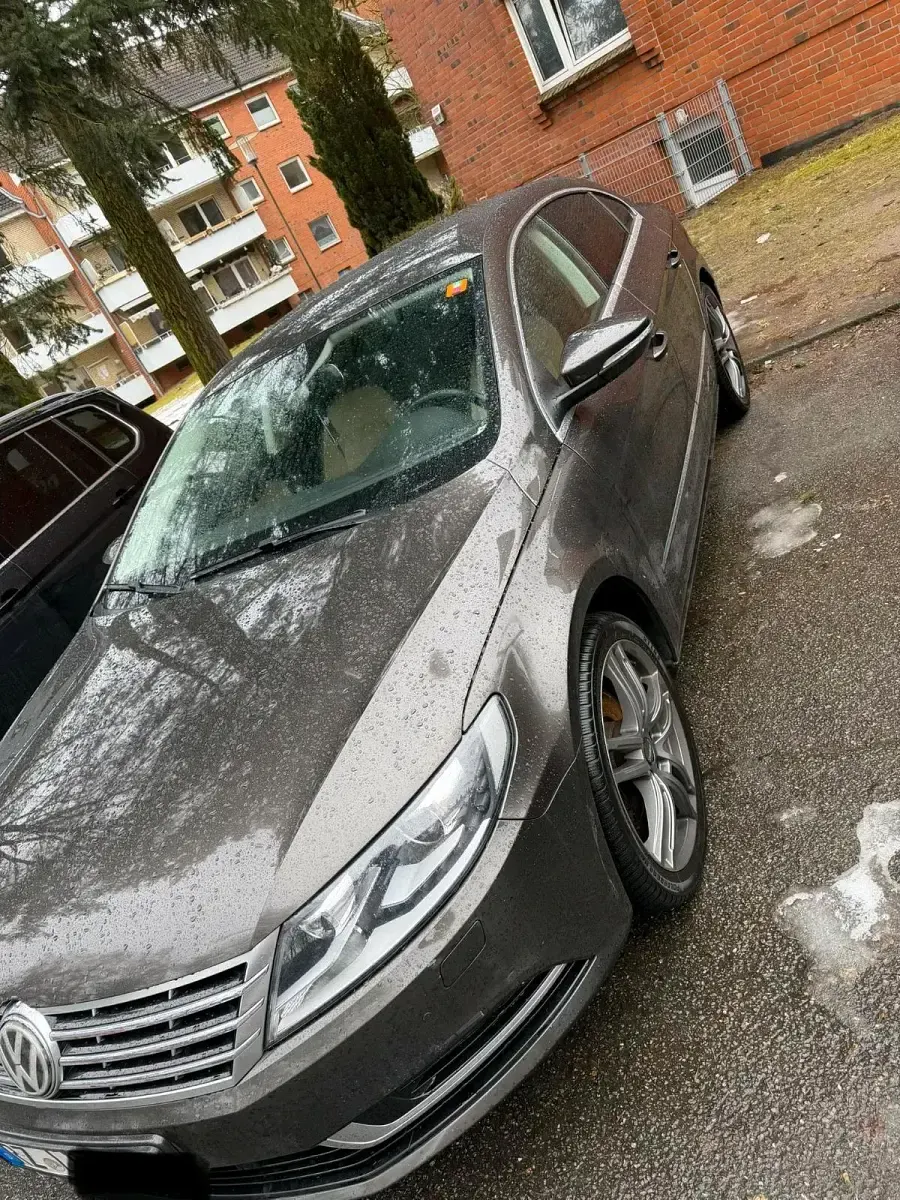 Gebraucht VW CC 170 PS (125 kW) 2012 Braun Limousine