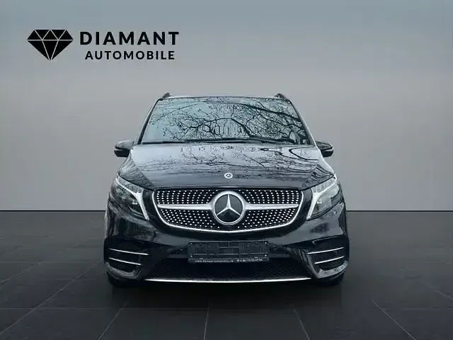 Gebraucht Mercedes V300 AMG 237 PS (174 kW) 2023 Schwarz Van / Kleinbus