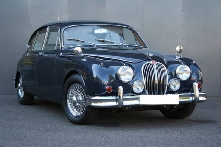 Blau Gebraucht 1960 Jaguar MK II Limousine | 29.800 € - Bild 1/4
