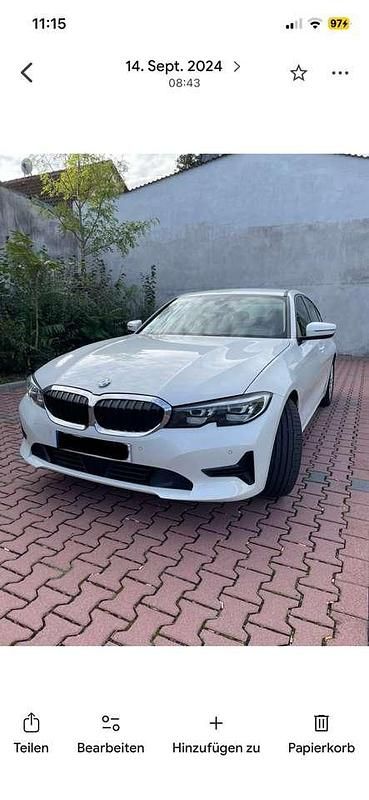 Gebraucht BMW 320 190 PS (139 kW) 2019 Weiß Limousine