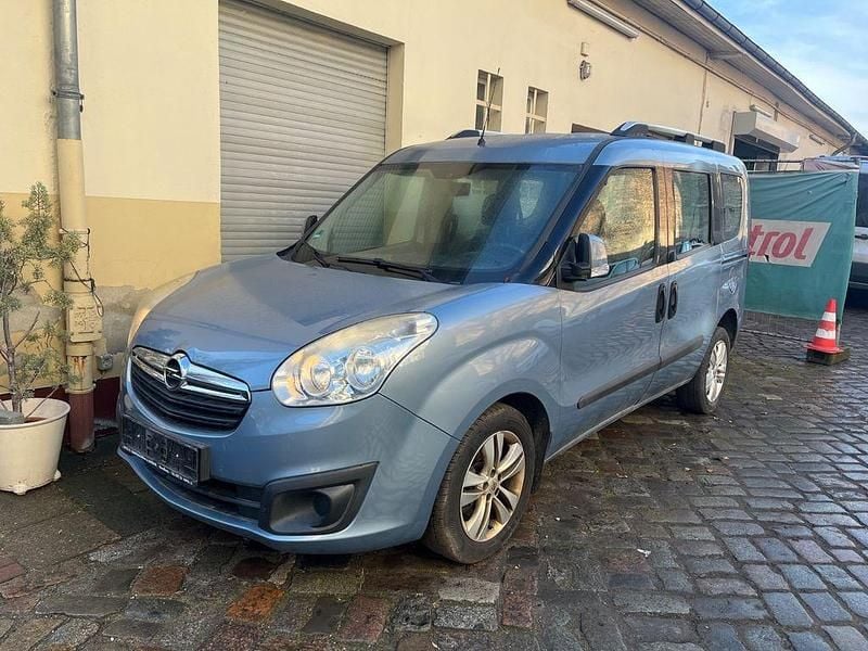 Gebraucht Opel Combo Edition 105 PS (77 kW) 2012 Blau Van / Kleinbus