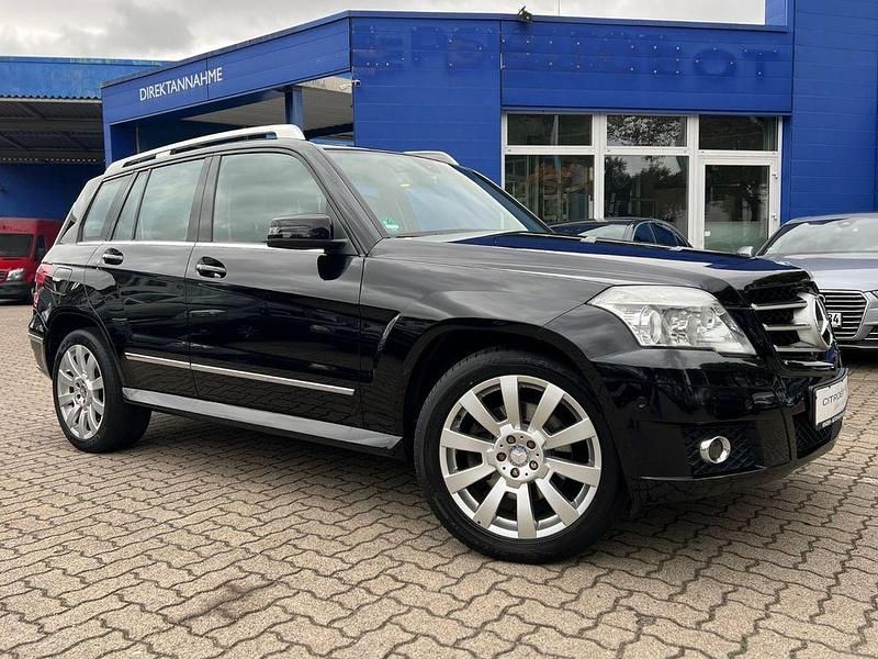 Schwarz Gebraucht 2009 Mercedes GLK320 Edition SUV | 9.990 € (Fairer Preis) - Bild 1/4