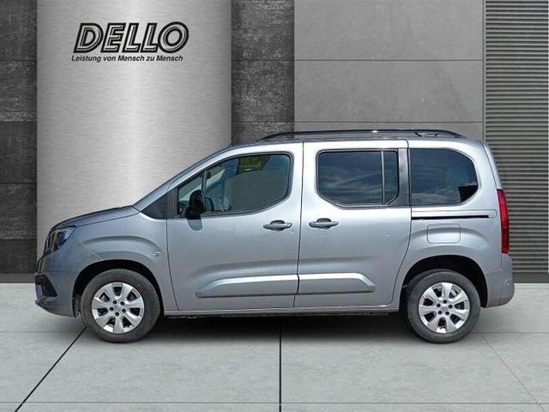 Gebraucht Opel Combo Life Ultimate 131 PS (96 kW) 2023 Kontrast grau/quarz silber Van / Kleinbus