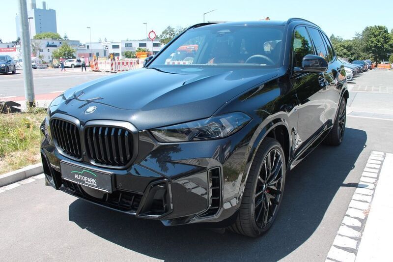 Schwarz Gebraucht 2024 BMW 120 M Sport Kleinwagen | 95.900 € - Bild 1/4