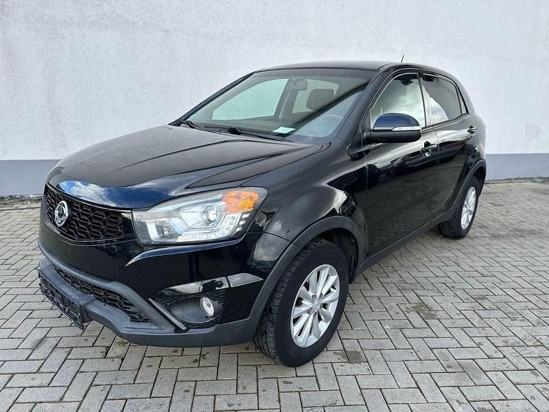 Gebraucht SsangYong Korando Crystal 150 PS (110 kW) 2015 Schwarz SUV