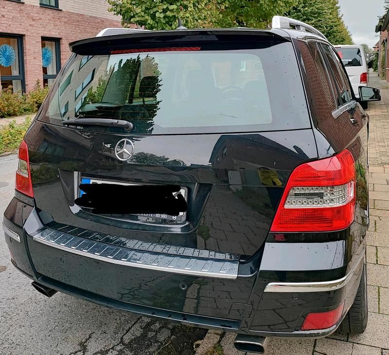 Schwarz Gebraucht 2009 Mercedes GLK320 SUV | 10.000 € (Guter Preis) - Bild 1/4