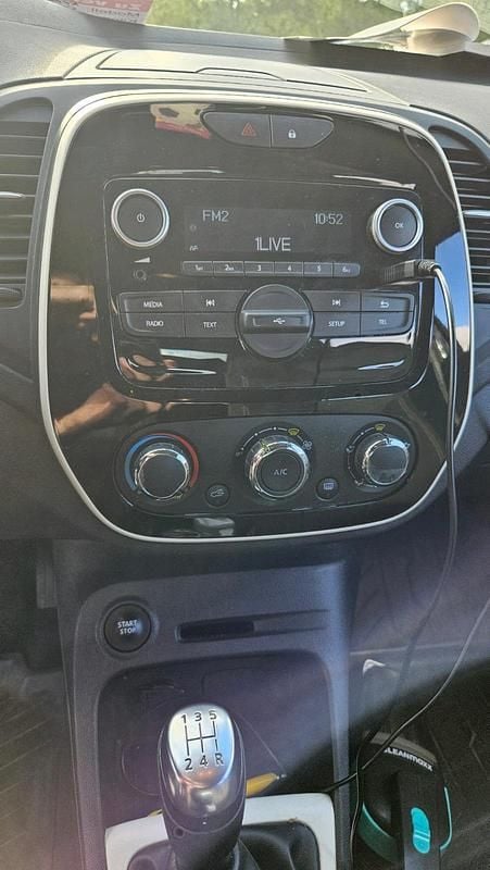 Gebraucht Renault Captur 90 PS (66 kW) 2018 Andere farben SUV