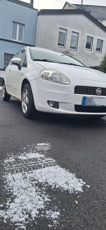 Gebraucht Fiat Grande Punto 80 PS (58 kW) 2008 Weiß Kleinwagen