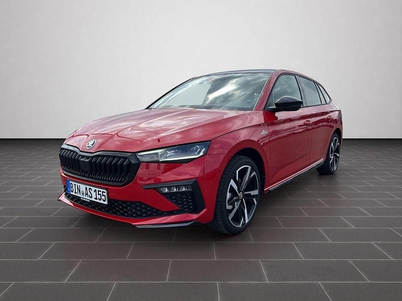 Velvetrot metallic (metallic) Gebraucht 2025 Skoda Scala Kleinwagen | 29.980 € (Etwas zu teuer) - Bild 1/4
