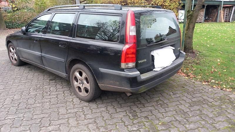 Gebraucht Volvo V70 131 PS (96 kW) 2002 Schwarz Kombi