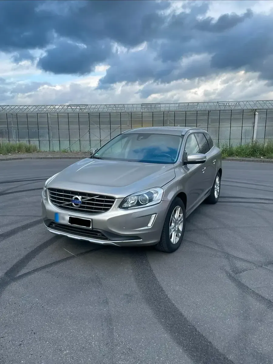 Gebraucht Volvo XC60 181 PS (133 kW) 2014 Beige SUV