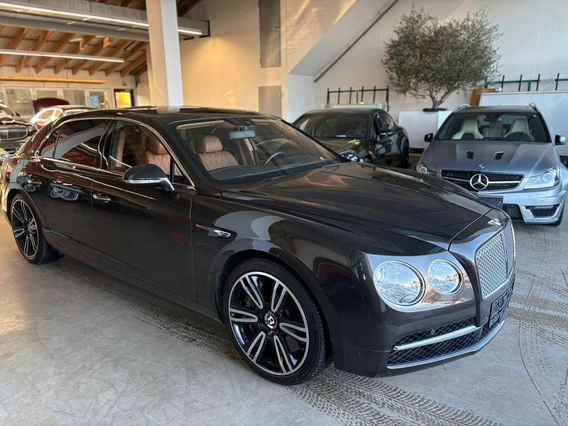 Gebraucht Bentley Flying Spur 625 PS (459 kW) 2016 Schwarz Limousine