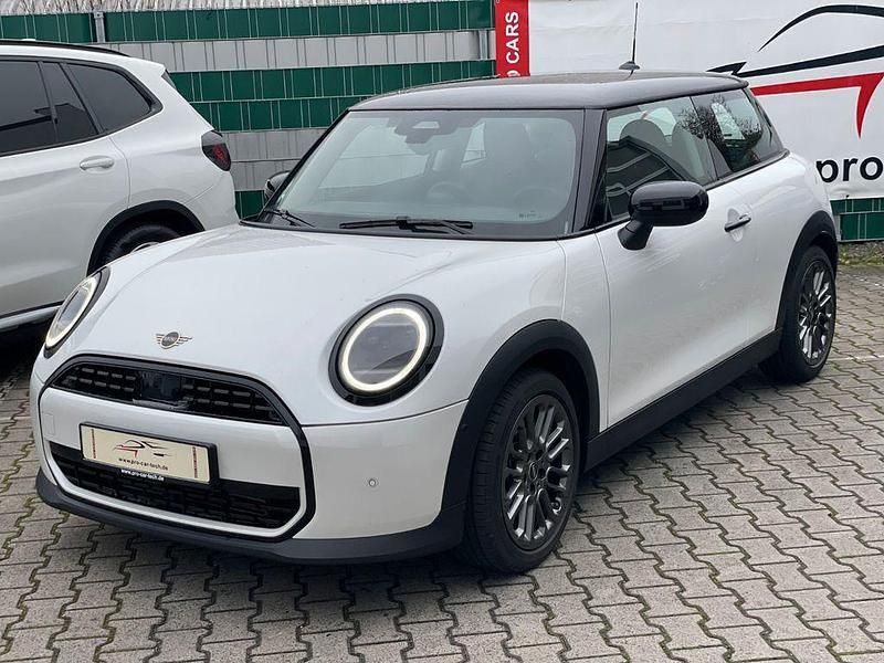 Gebraucht Mini Cooper Classic 156 PS (114 kW) 2024 Weiß Kleinwagen