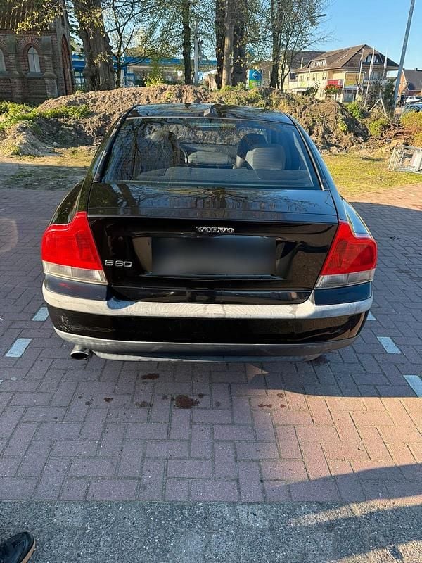 Second-hand Volvo S60 140 CP (102 kW) 2004 Negru Berlinǎ