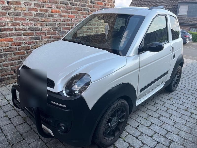 Weiß Gebraucht 2018 Microcar M.Go Kleinwagen | 8.999 € (Fairer Preis) - Bild 1/4
