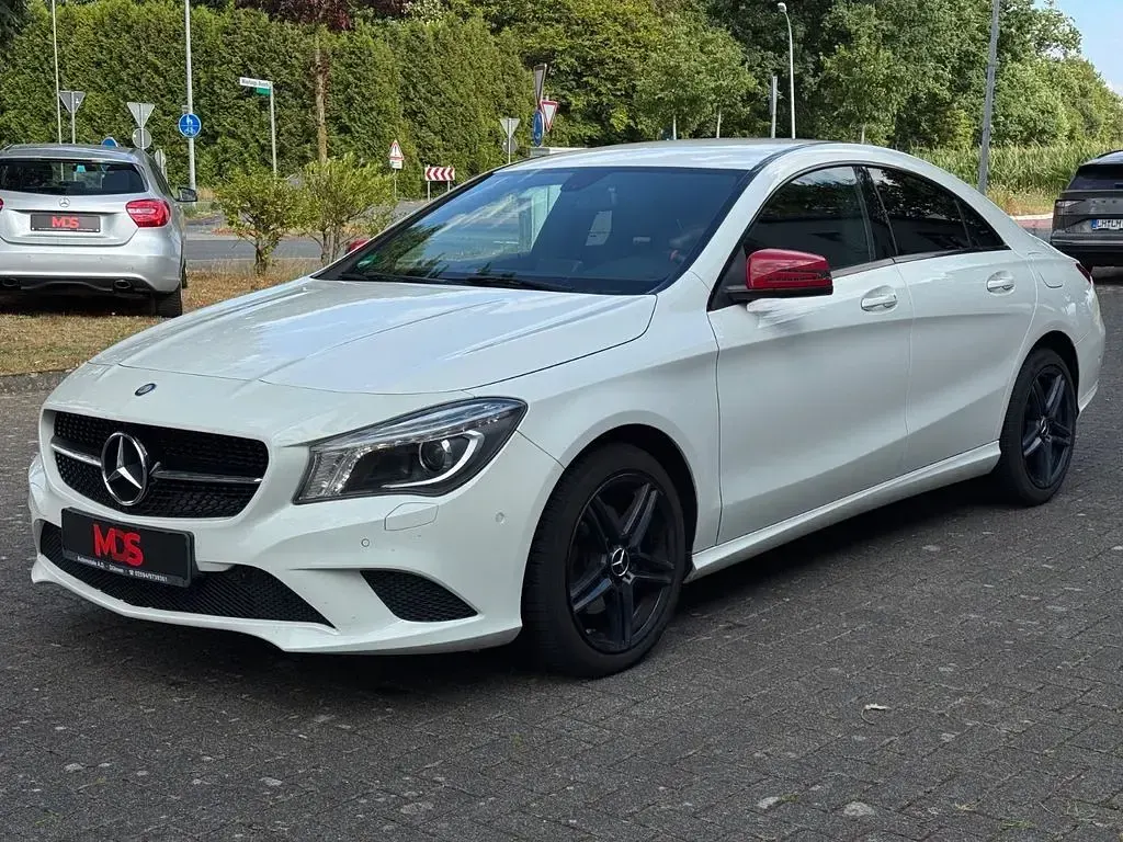 Gebraucht Mercedes CLA180 122 PS (89 kW) 2014 Weiß Coupé