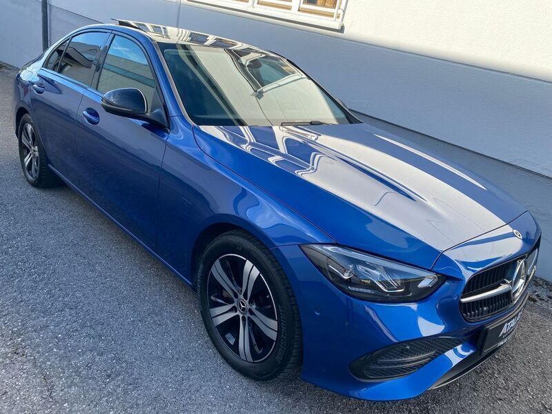 Spektralblau metalliclack Gebraucht 2022 Mercedes C200 Avantgarde Limousine | 30.700 € (Fairer Preis) - Bild 1/4