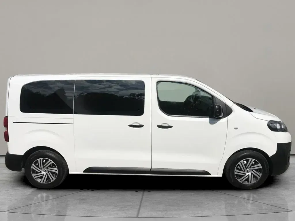 Używany Citroën Jumpy 150 KM (110 kW) 2020 Biały Minivan