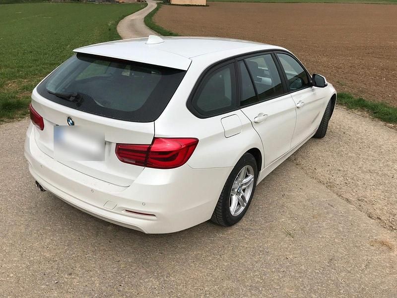 Second-hand BMW 320 Performance 190 CP (139 kW) 2017 Alb Break