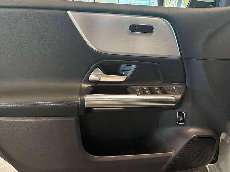 Gebraucht Mercedes E250 Progressive 160 PS (117 kW) 2021 Weiß Limousine