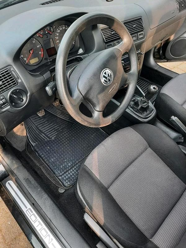 Gebraucht VW Golf IV Basis 105 PS (77 kW) 2000 Kleinwagen
