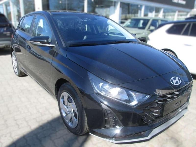 Neu Hyundai i20 Select 90 PS (66 kW) 2026 Phantom black / met Kleinwagen