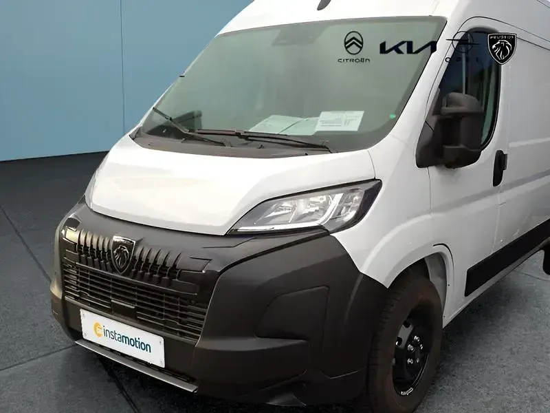 Neu Peugeot Boxer 140 PS (102 kW) 2025 Weiß Van