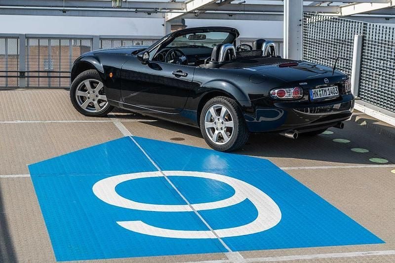 Gebraucht Mazda MX5 126 PS (92 kW) 2006 Schwarz Cabrio
