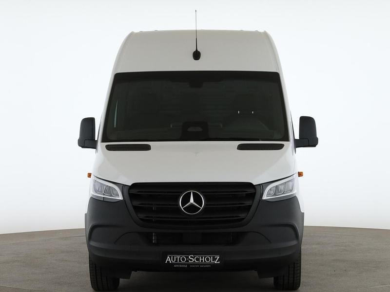 Używany Mercedes Sprinter 170 KM (125 kW) 2024 Biały Van