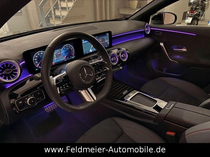Gebraucht Mercedes A180 AMG 136 PS (100 kW) 2025 Schwarz Limousine
