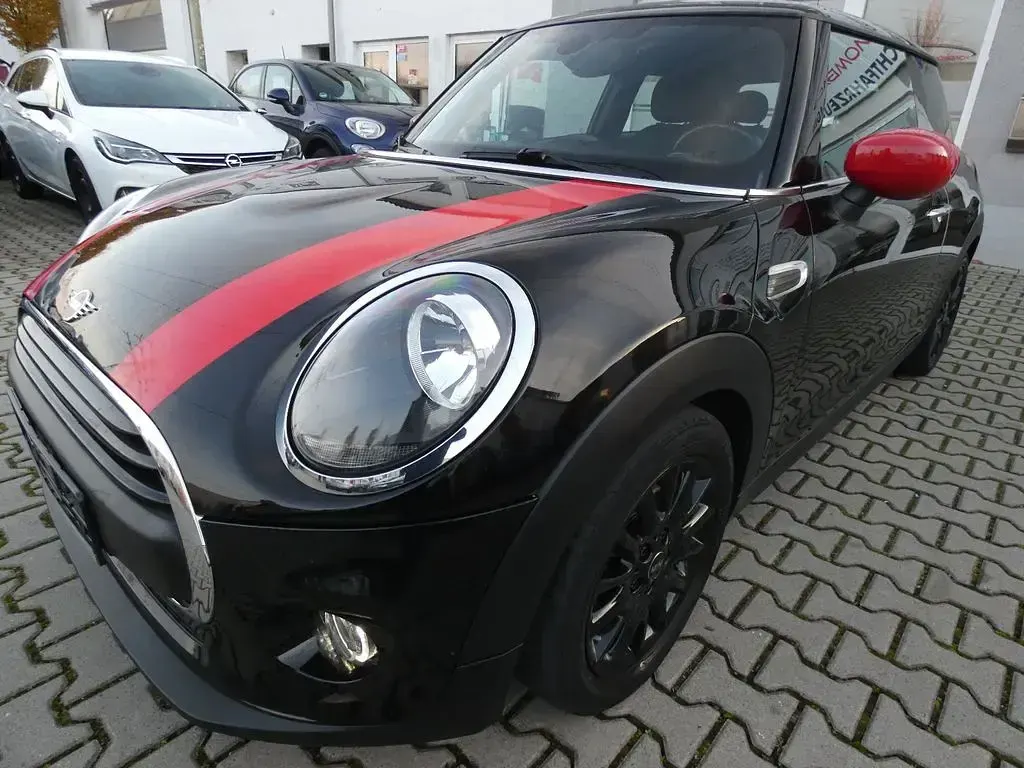 Used Mini ONE 102 HP (75 kW) 2019 Black Hatchback