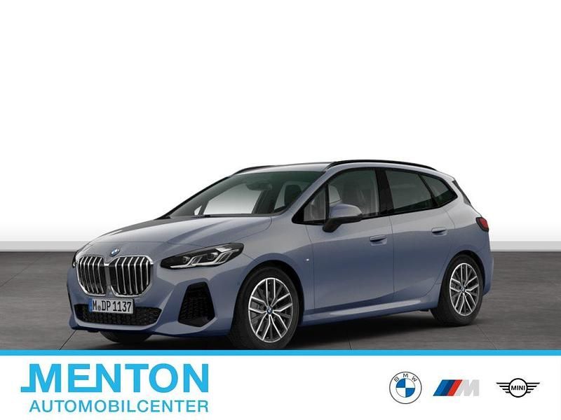 Grau Gebraucht 2025 BMW 220 Active Tourer M Sport Van / Kleinbus | 35.846 € (Fairer Preis) - Bild 1/3