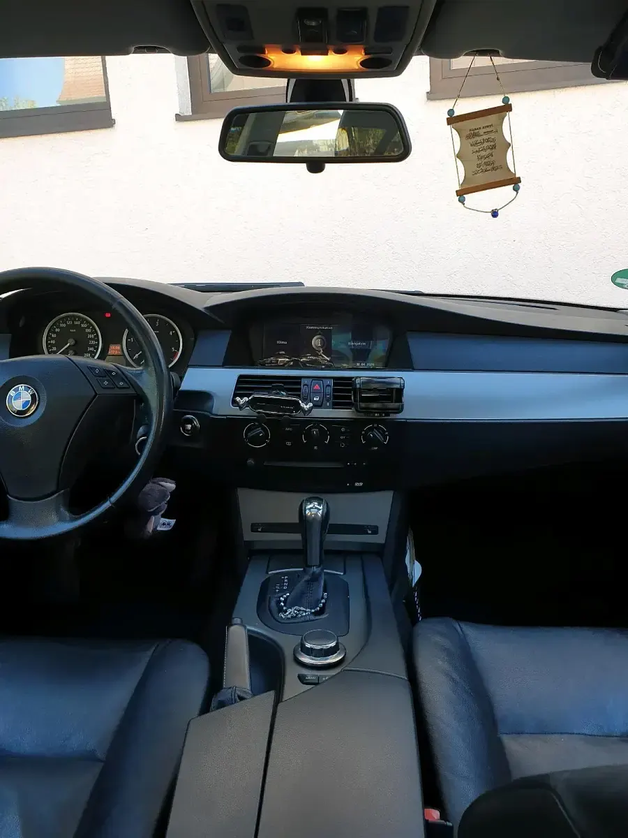 Gebraucht BMW 525 177 PS (130 kW) 2007 Silber Kombi