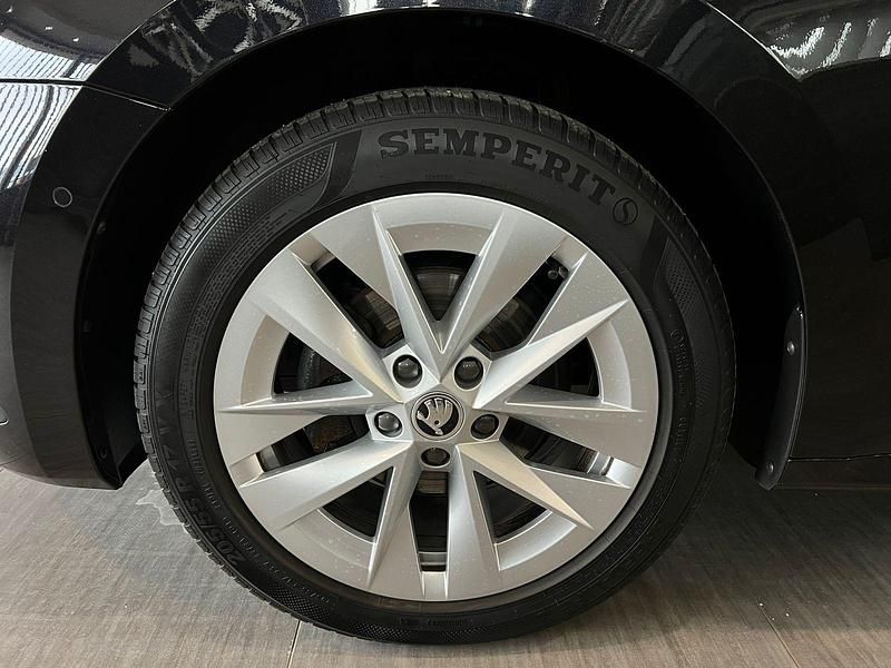 Gebraucht Skoda Octavia 150 PS (110 kW) 2022 Schwarz Kombi