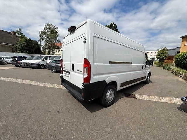 Gebraucht Citroën Jumper 165 PS (121 kW) 2023 Weiß Van / Kleinbus
