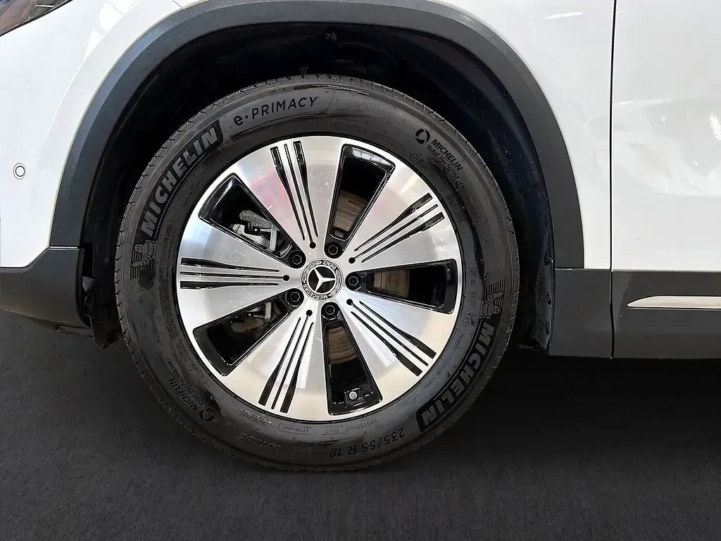 Second-hand Mercedes EQA250 Progressive 139 kW (190 CP) 2025 Alb SUV