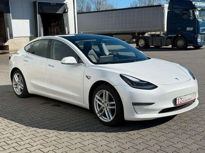 Gebraucht Tesla Model 3 324 kW (441 PS) 2020 Weiß Limousine