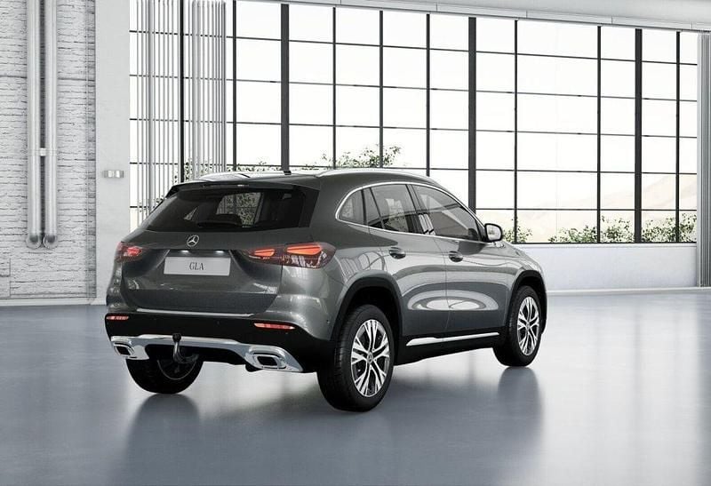 Gebraucht Mercedes GLA200 Progressive 150 PS (110 kW) 2025 Metalliclack mountaingrau SUV