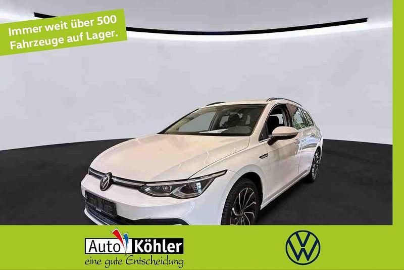 Pure white Gebraucht 2022 VW Golf VIII Style Kombi | 18.420 € (Guter Preis) - Bild 1/3