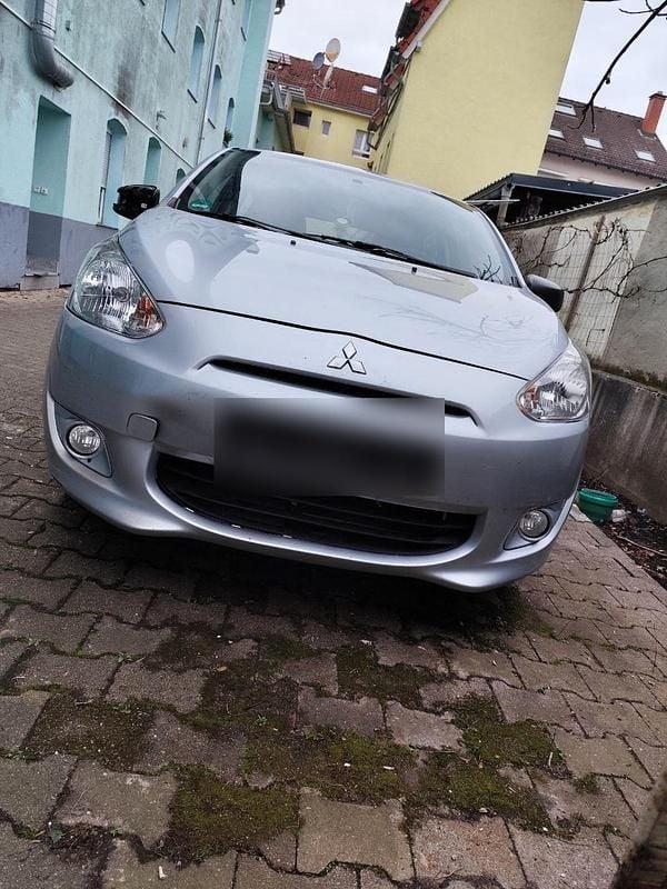 Gebraucht Mitsubishi Space Star 71 PS (52 kW) 2013 Grau Van / Kleinbus