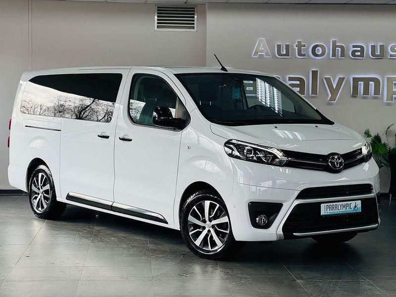 Gebraucht Toyota Proace Team 177 PS (130 kW) 2024 Weiß Van / Kleinbus