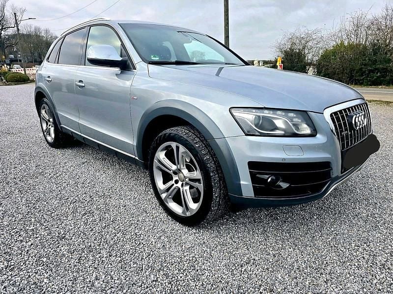 Grau Gebraucht 2011 Audi Q5 S-Line SUV | 10.999 € (Guter Preis) - Bild 1/4