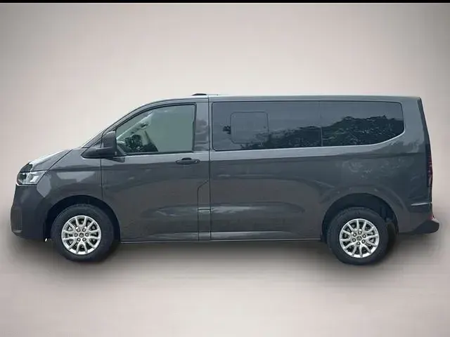 Neu VW Caravelle 170 PS (125 kW) 2026 Grau Van