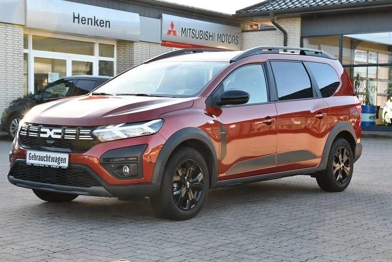 Terracottabraun Gebraucht 2023 Dacia Jogger Extreme Van / Kleinbus | 23.990 € (Fairer Preis) - Bild 1/4