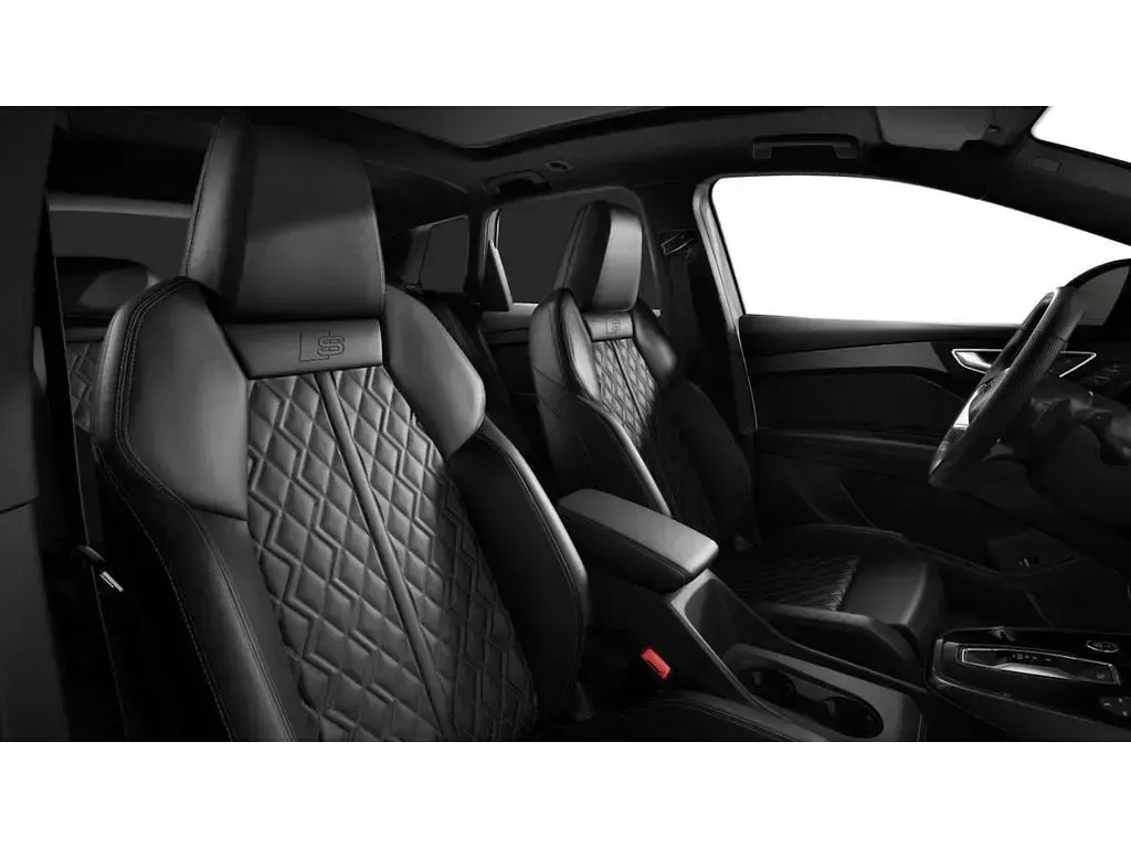 Gebraucht Audi Q4 e-tron S-Line 250 kW (340 PS) 2024 Silber SUV