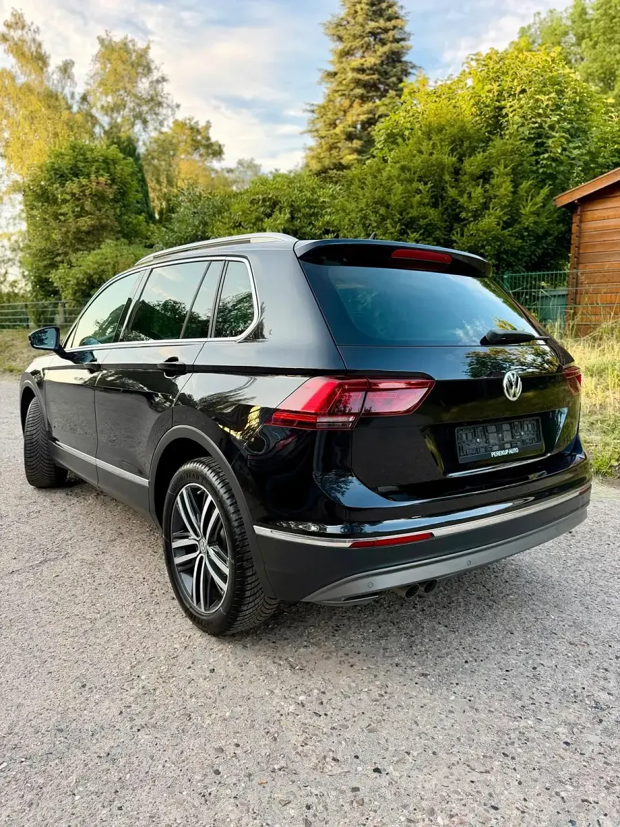 Gebraucht VW Tiguan Highline 150 PS (110 kW) 2016 Schwarz SUV