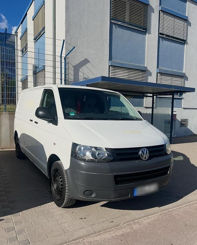 Weiß Gebraucht 2011 VW T5 Van | 8.500 € - Bild 1/2