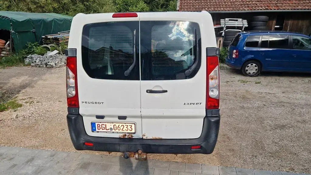 Gebraucht Peugeot Expert 128 PS (94 kW) 2012 Weiß Van