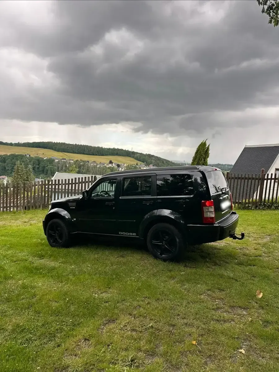 Gebraucht Dodge Nitro 177 PS (130 kW) 2007 Schwarz SUV